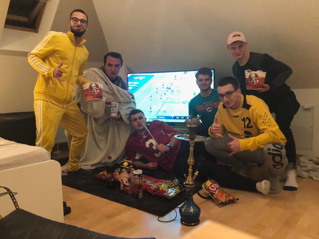 HarunaMatata3's tweet photo. #ranNFL @rannfl_suechtig @Icke41 @ranNFL_ @ransport
KuschelFootballFraktionMoers 🍆💦 https://t.co/rVMRH1UsQT