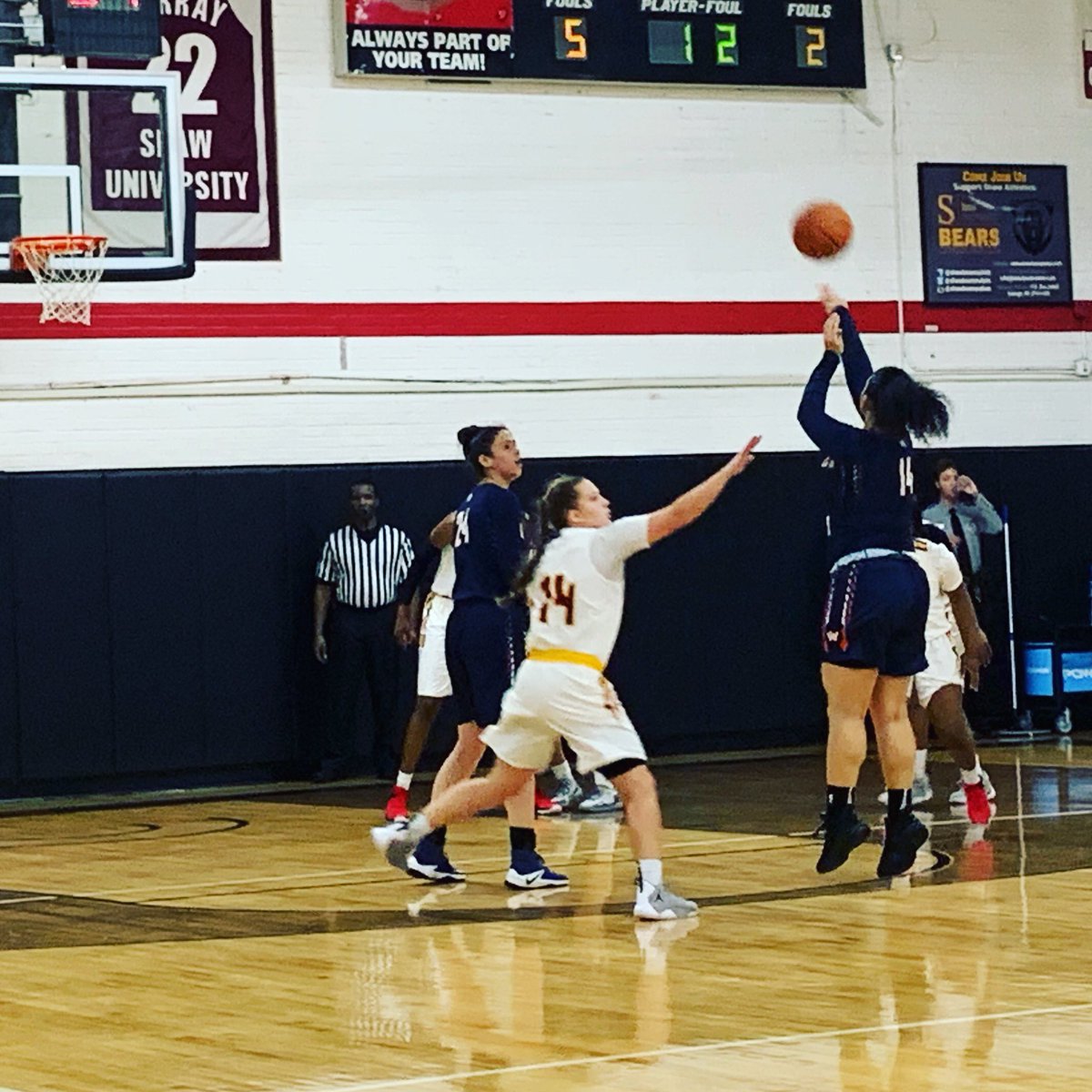 ThisIsWAU's tweet photo. Spotted earlier this evening in North Carolina playing against @shawuniversity. @waushock
#ThisisWAU #LadyShock https://t.co/fMKxRwK1MV