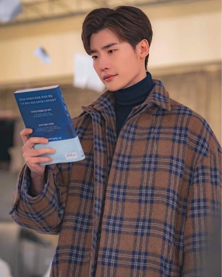 LeeJongSukArg's tweet photo. [INSTAGRAM] 190103 @amanproject2018 

Vía: @amanproject2018 
Comp: @LeeJongSukArg https://t.co/BBio2Dc6Sd
