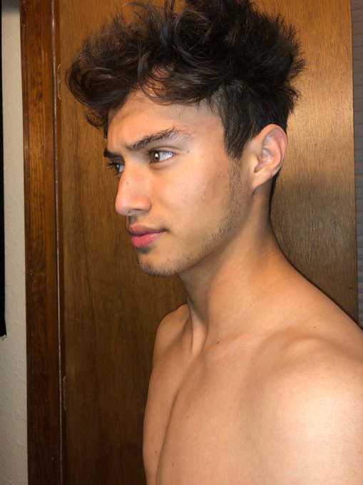 Watch Luis Alonso 🇲🇽🤙🏼's leaked NSFW photo on TwXstars