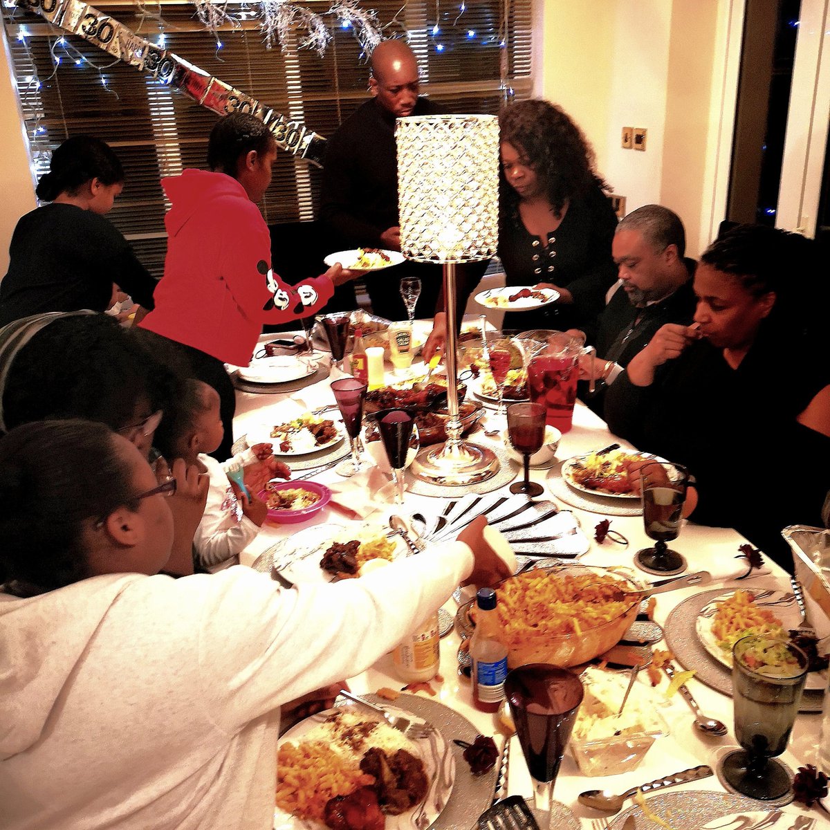 Annette Bee tweet media