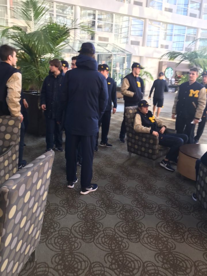 michicuse's tweet photo. As the @michicuse brand expands westward, we’d like to thank our Official Hotel &amp; Hospitality Partner, @doubletree for providing our student athletes and coaches with a restful stay, and powering us to Double the W's. It made going from OneTent™ to OneHotel™ feel like home. #2x https://t.co/6GiexXGhTy