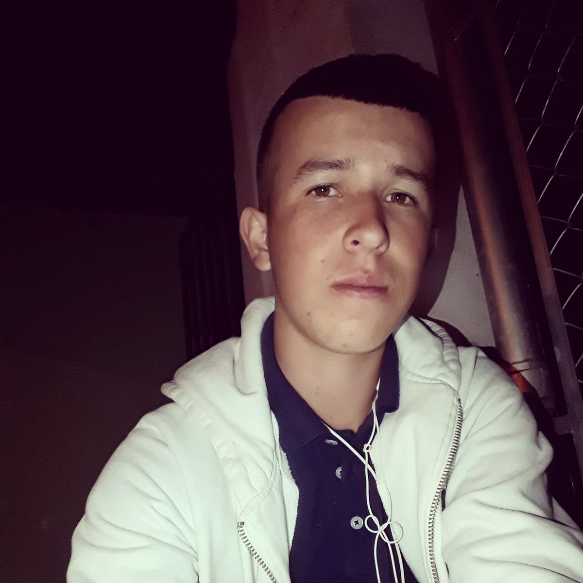 FAIFERB2001's tweet photo. #NuevaFotoDePerfil https://t.co/vFoYAdcJnL