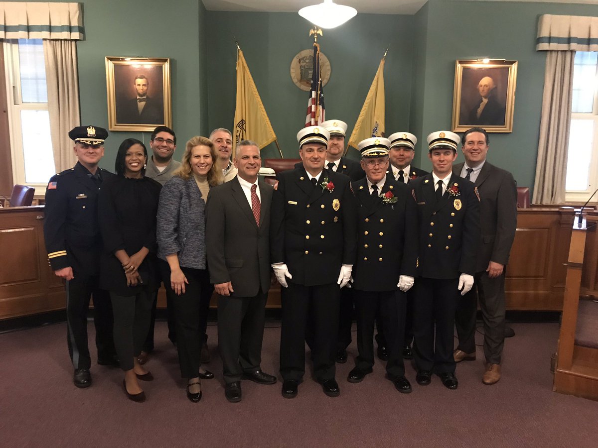 StephanieMcGo16's tweet photo. Honored to serve as Rutherford Fire Commissioner and welcome in 2019 Chief Keon and all of the Captains & Lieutenants. Thank you for serving our Borough!
#RutherfordFD https://t.co/EwmeXEAENm