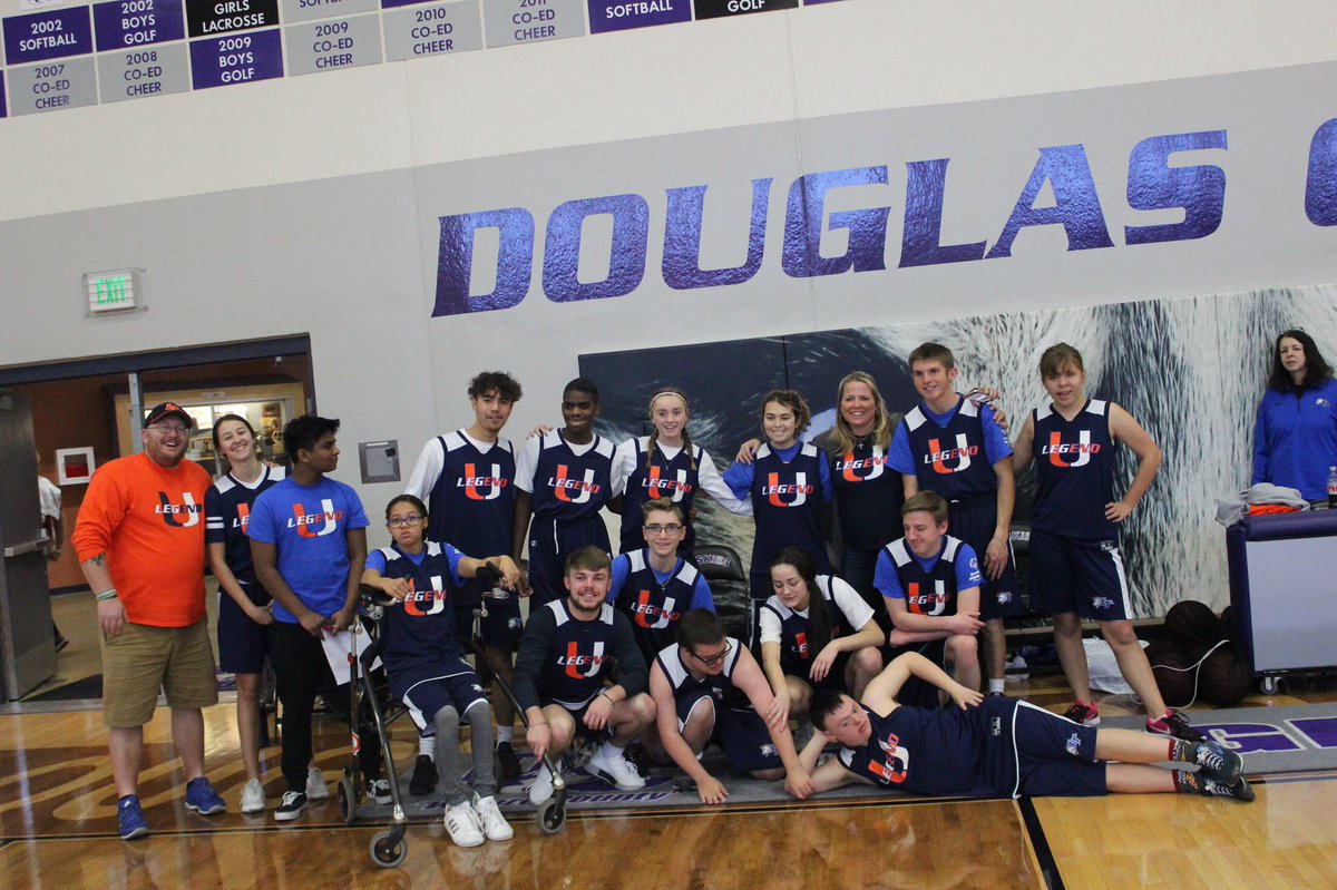 LegendUnified's tweet photo. Such a fun day at the Rumble at the Rock Unified Basketball Tournament! Everyone played outstanding as we went 4-0! Big thanks to @dcprojectunify for organizing and putting on this great tournament! #UnifiedGeneration #PlayUnified #UnifiedStrong #LiveUnified #TitanPride https://t.co/d5WkHHIPWx