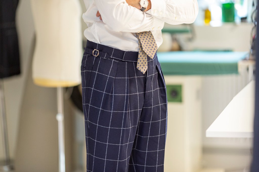 NEWTAILOR's tweet photo. Pleats are already back for a long time. Not made for everyone but we really love them. A wonderful way to style your trousers in a different way (and it feels great too).
#newtailor #bespoke #maatwerk #tailoring #utrecht #amsterdam #suits #tailormade #dutchbespoke https://t.co/sGsFW7ut3R