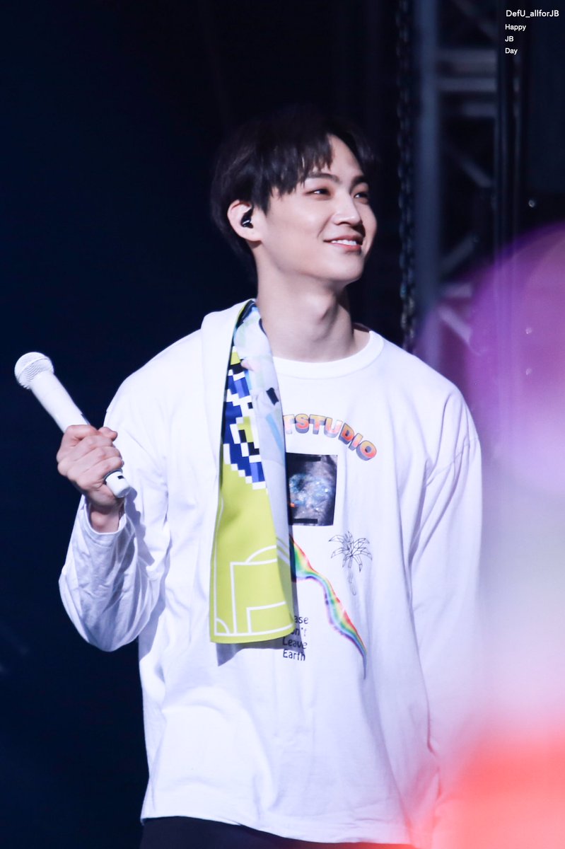 gluttony_iz's tweet photo. 6 มกราคม 2019 🌴🌴 ❤
สุขสันต์วันเกิด JB's ✌❤❤

อยู่ดูแลน้องๆไปนานๆนะหลวงปู่แกรมม่า🌴🌴 ❤

#JJProject #JBJYP #LeaderIM #Jeabeom #GOT7
#HappyBirthDay #06January #HBD #HBDJB #ลีดเดอร์อิม #ชิคเก้นชิคกี้ #หลวงปู่แกรมม่า #คนซิคแต่ไม่ซิคจริง(?) #JBJinyong #ต้นไม้กับลูกพีช https://t.co/qVs095lRnF