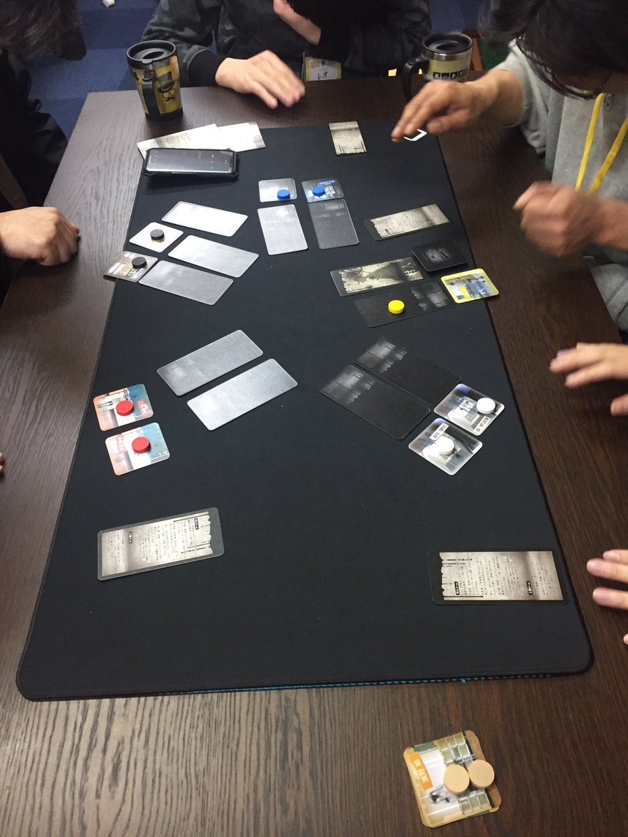 ホワイエ ピッコリーノ ボードゲーム専門店 人狼ゲーム ドロッセルマイヤーズ 盛り上がってます ひとりで 2キャラ担当し少人数でもプレイ可能な 現代編 4 6人 とスタンダードな人狼 伝承編 7 16人 の2つの遊び方が楽しめます アートデザインも ホワイエ ピッコリーノ ボードゲーム専門店 人狼ゲーム ドロッセルマイヤーズ 盛り上がってます ひとりで 2キャラ担当し少人数でもプレイ可能な 現代編 4 6人 とスタンダードな人狼 伝承編 7 16人 の2つの遊び方が楽しめます アートデザインも