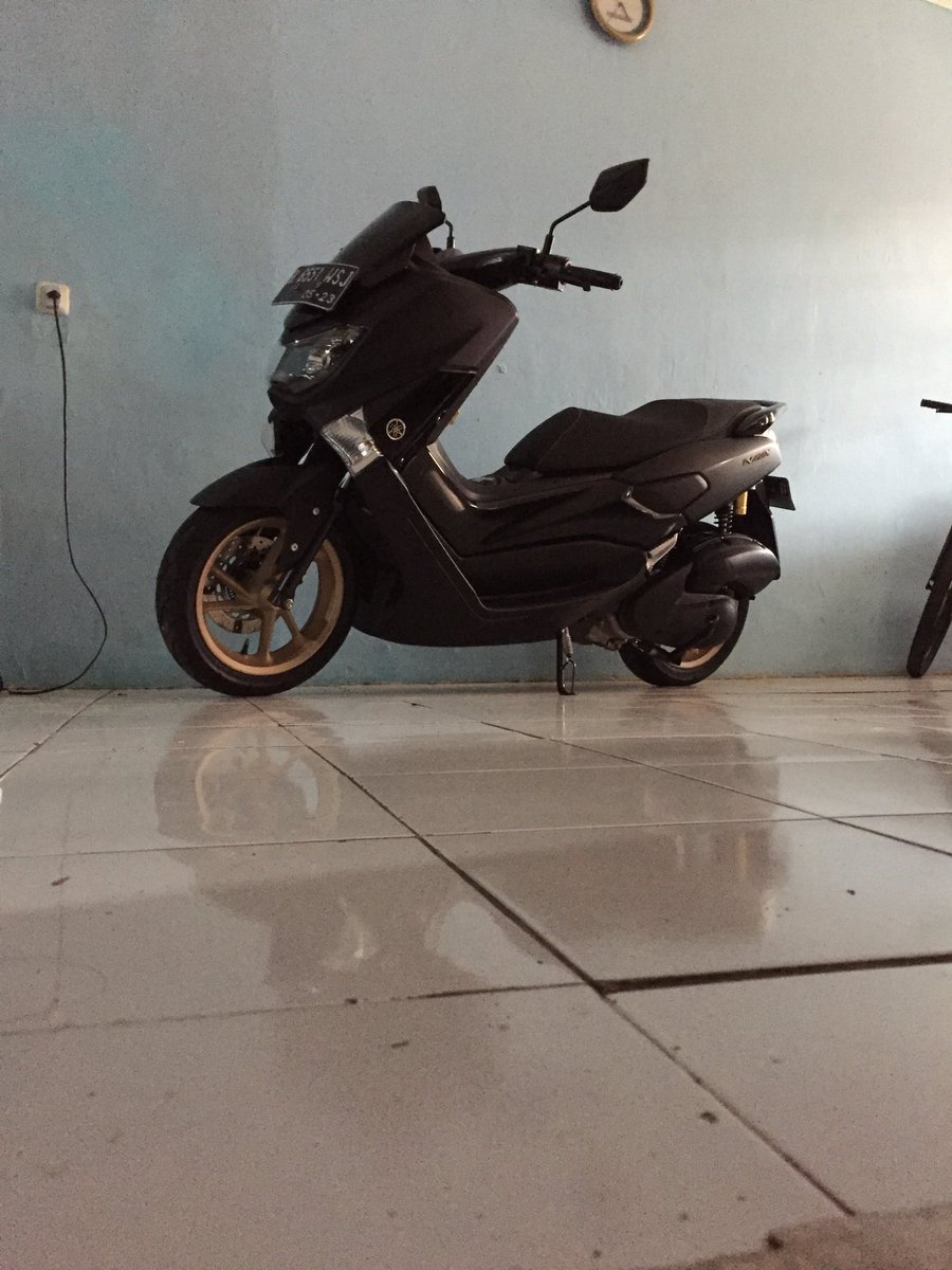 Pengen beli motor roda tiga biar bisa angkut telur dalam jumlah banyak malah di datengin ginian nanti gua bikin gerobak di sampinya