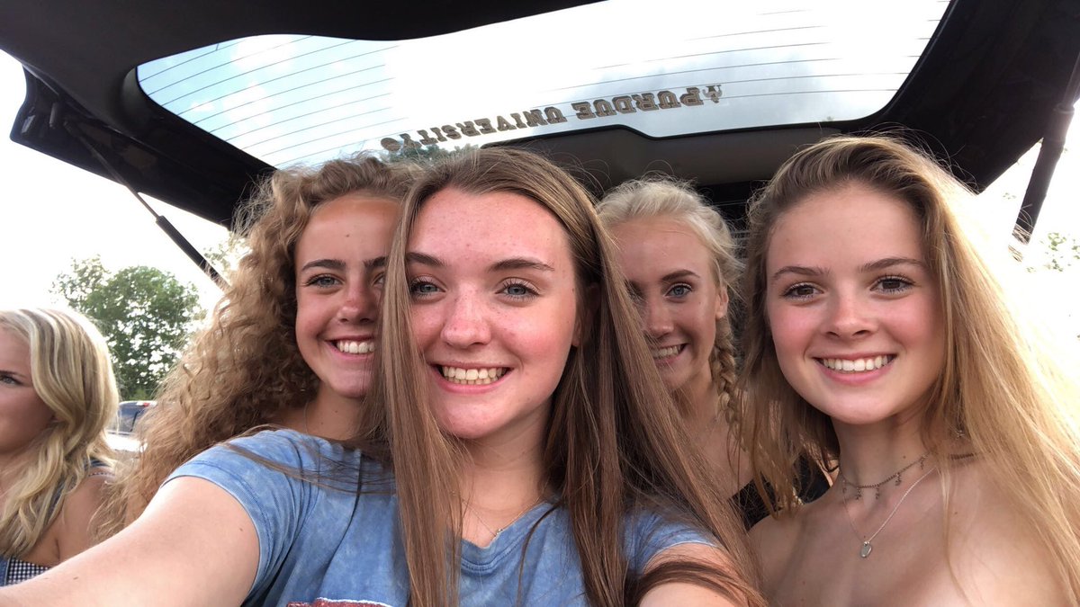 Happy birthday <a href="/clairedon34/">Claire Donnelly</a> Hope you had a great day💛 Love all the fun times we’ve had!! ily