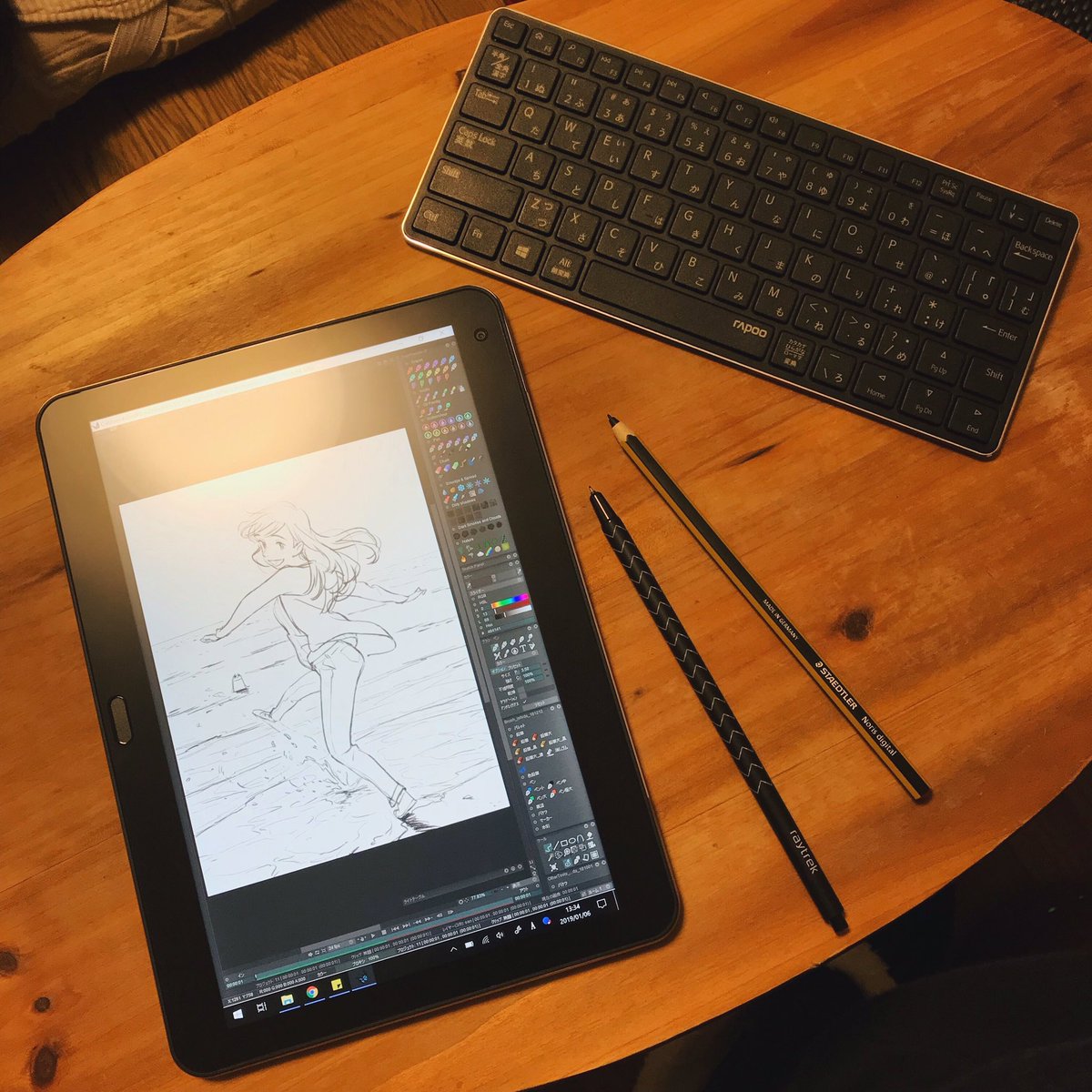 石田祐康 10インチraytrektab レイトレックダブ は総じて Windowsでwacom液タブの仕事環境をそのまま持ち運びたい要求には応えてくれましたが 正直メジャー所のタブレットの お絵描き以外 の性能には劣るところがあります ただとにかく このwacom製の