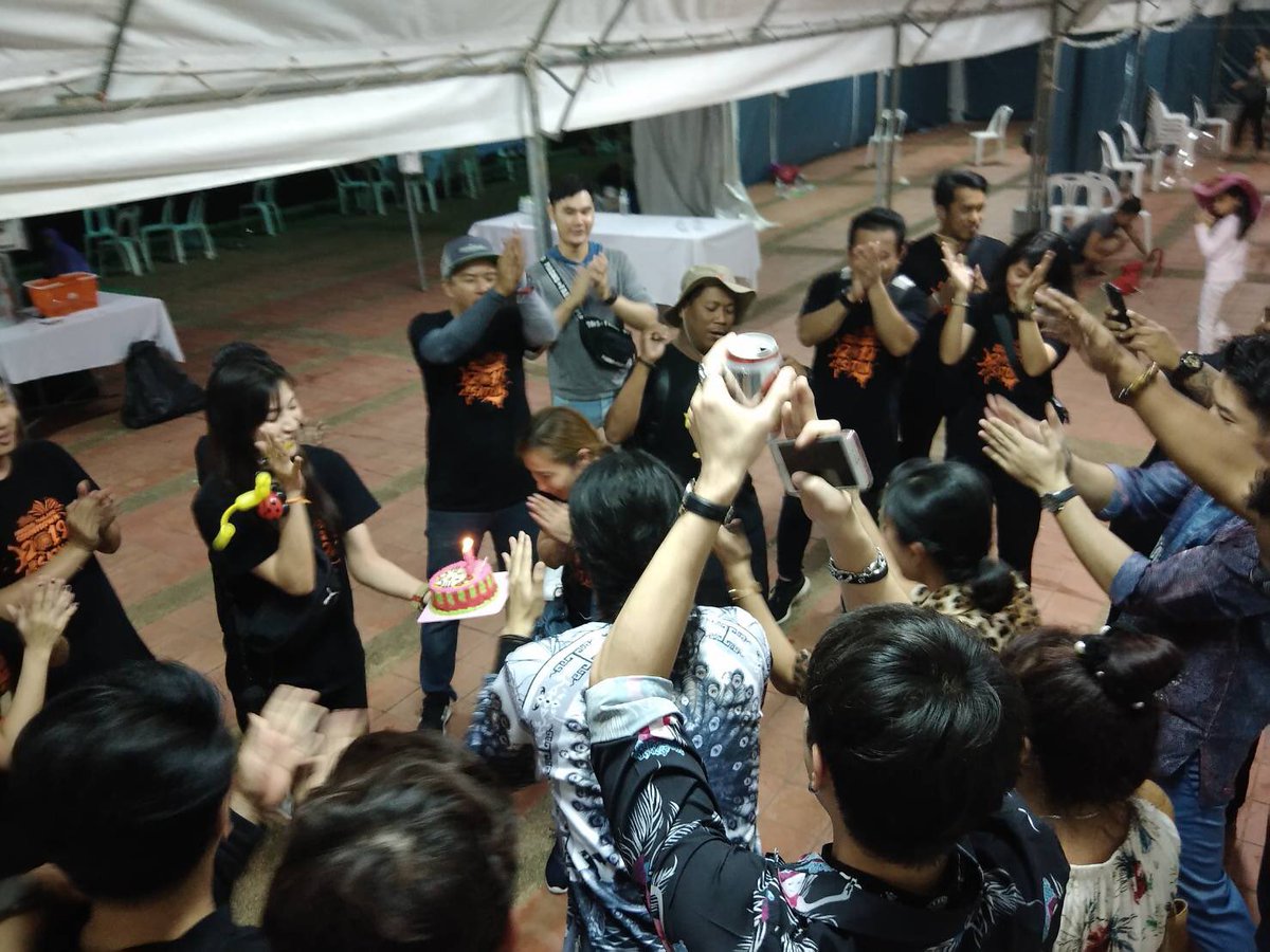 ThareeratG's tweet photo. 🎂ในวันเกิดปีที่ 42 0️⃣1️⃣/0️⃣1️⃣/2️⃣0️⃣1️⃣9️⃣
#mybirthday01012019 #pakbara #satun #thailand #newyear https://t.co/DScd8cC9XZ