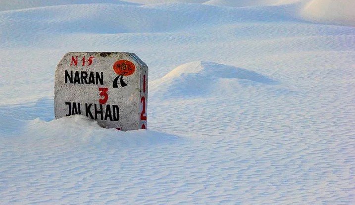 Nawaiwaqt_'s tweet photo. وادی کاغان،سرن اورکونش میں برفباری کےبعدسردی کی شدت میں اضافہ
#KaghanValley #Snowfall #WeatherAlert #Forecasting #DryAndCold #WeatherUpdate @WeatherPK https://t.co/yCHG5vB0T3