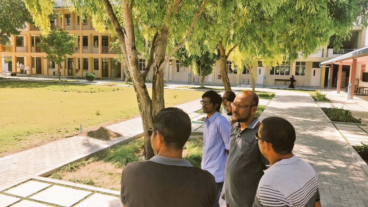 Mookey2019's tweet photo. Uz Moosa Ali Manik R.atoll education center ge haalathu bahlavaalahvaa kureven huri baeh kankamaa mashvaraa kurun. 
#ThafaathuVaane 
#VoteFor2✌️ 
#EhenGothehHoadhan https://t.co/LGELJ1FI8X
