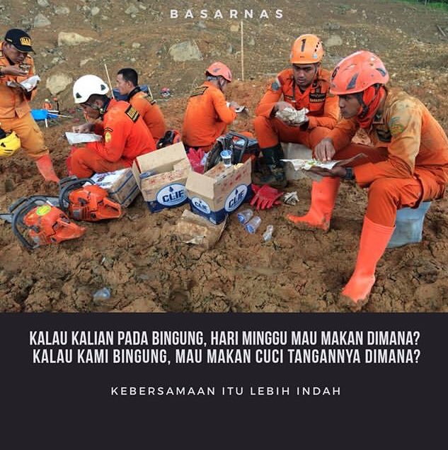 Saat kebersamaan itu ada, rasa lelah pun hilang sirna.
Tetap semangat untuk seluruh Tim SAR dimanapun berada.
Happy weekend para penghuni Twitter
.
.
.
#basarnas