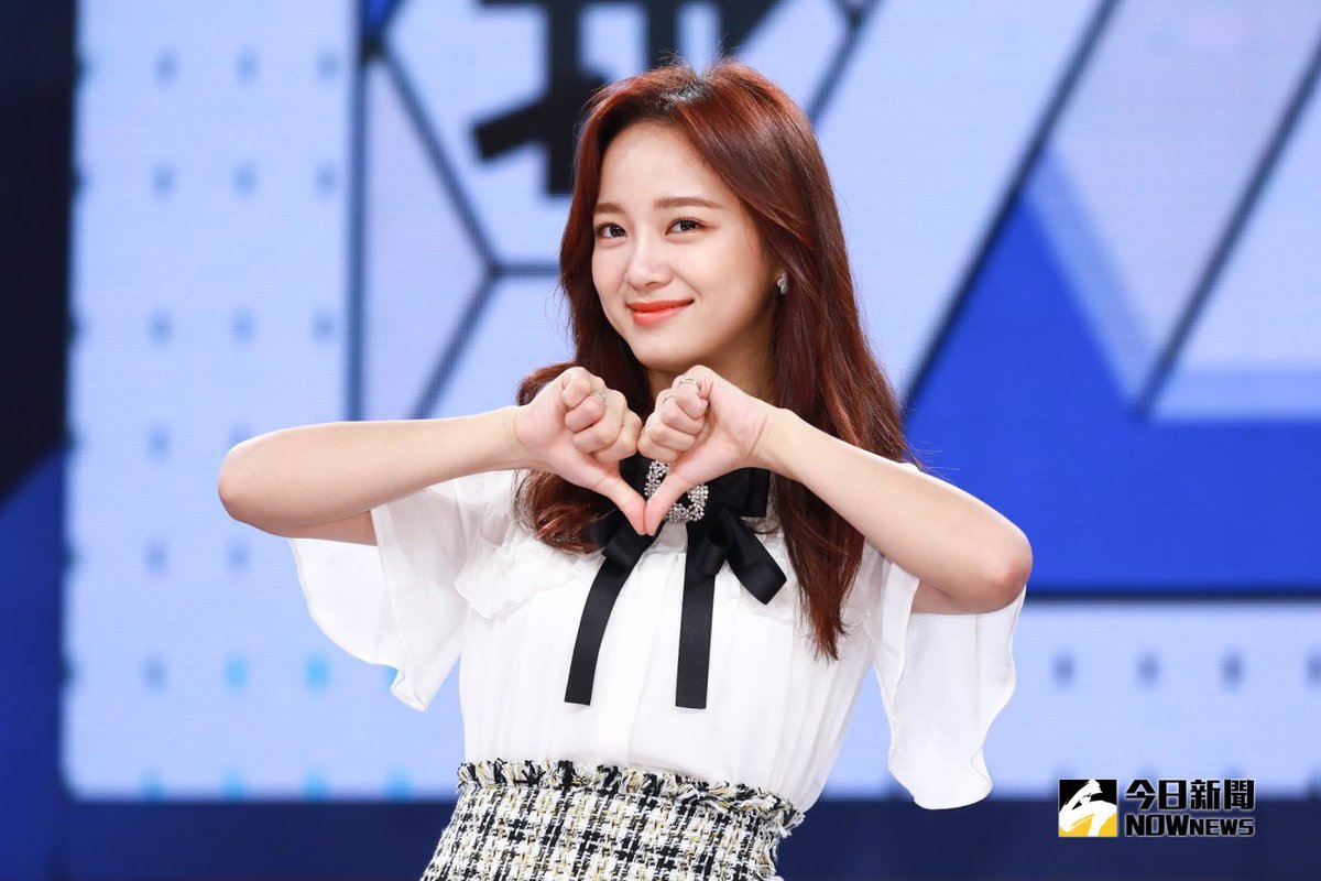 CloverieIris's tweet photo. [PRESS] 190106 เซจองถ่ายทำรายการ
MTV #IdolsOfAsia 😍🌟💕

#김세정 #세정 #구구단 #gugudan #Sejeong https://t.co/1FOrAwgqcy