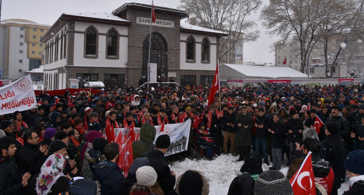 104. Yılında Sarıkamış Şehitlerini Anma Yürüyüşü Vali Mustafa Tutulmaz’ın Katılımı ile Yapıldı.