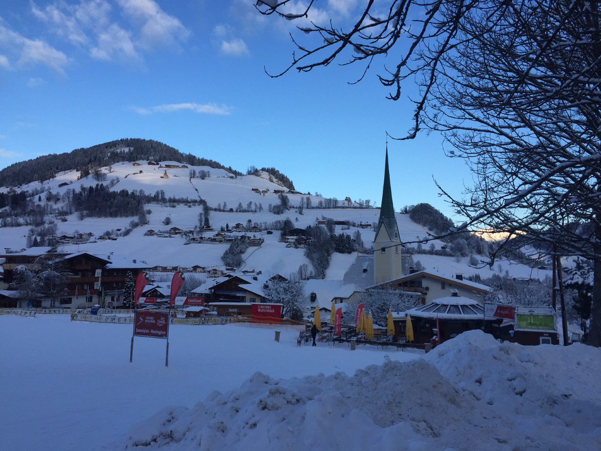 _AlpenTraum's tweet image. Nu heel veel sneeuw! LAST MINUTE beschikbaar 19-26 januari. Huurprijs van € 325 voor € 276 plus bijkomende kosten.