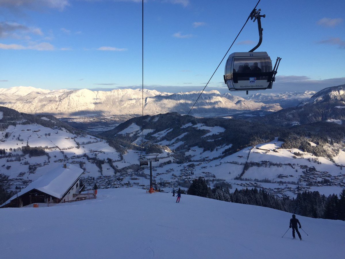 _AlpenTraum's tweet image. Nu heel veel sneeuw! LAST MINUTE beschikbaar 19-26 januari. Huurprijs van € 325 voor € 276 plus bijkomende kosten.