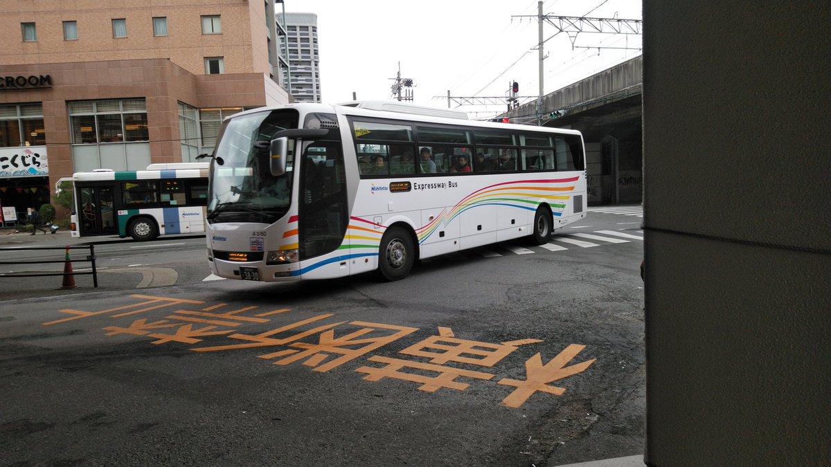 72c 松原みどり En Twitter 19冬福岡帰省まとめ 今回の帰省は 土井の新車 やラッピング車などが偶然きてくれることが多々ありました じくうバスが撮れなかったことが悔しい 高速3150 土井3277 土井3067 柏原6251 松原みどり福岡帰省 T Co