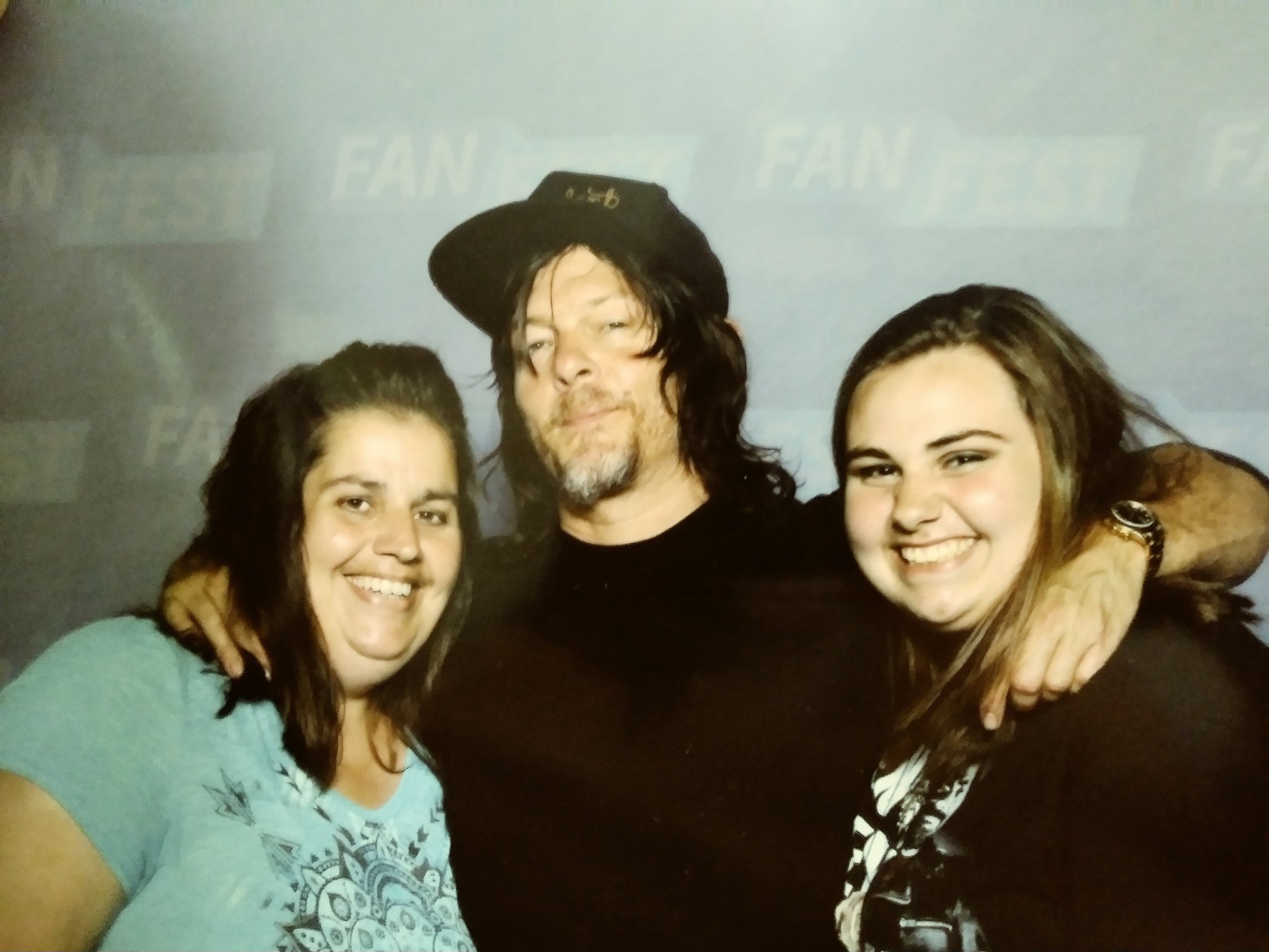 Happy Birthday Reedus!!! Hope its a great day! 