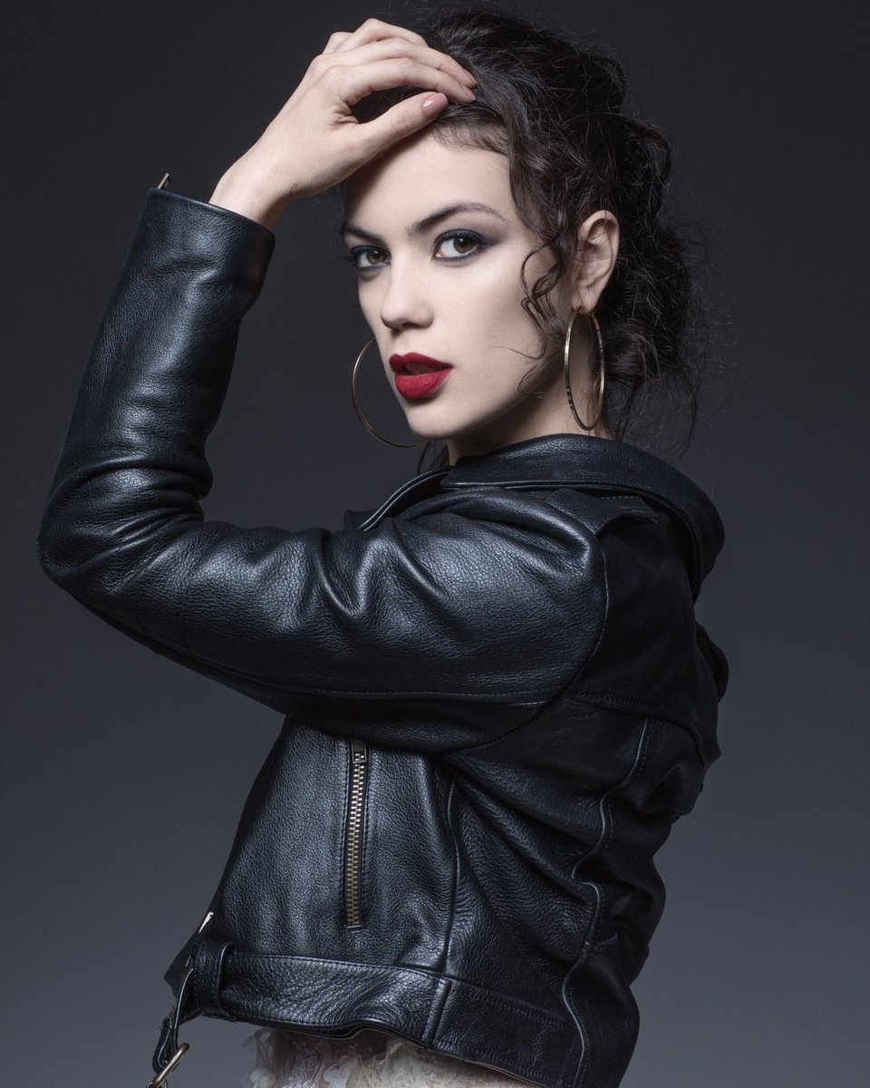 Hoy esta de cumpleaños nuestra querida <a href="/solperez13/">Sunsi shiny</a> 🎊🎉🎈
Por muchísimos años más de música! 
Te queremos mucho Sol! ❤️