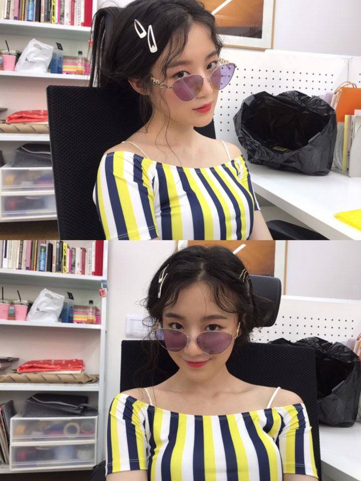 official_i_dle's tweet photo. [#미연] 슈화야 무슨 말이 더 필요해?
넌 내 친동생이야 가족이야
사랑해❤️
나머지는 편지에 적을게
20번째 생일 제일로 축하해 우리 슈화❤️ https://t.co/m1XhimNFrz