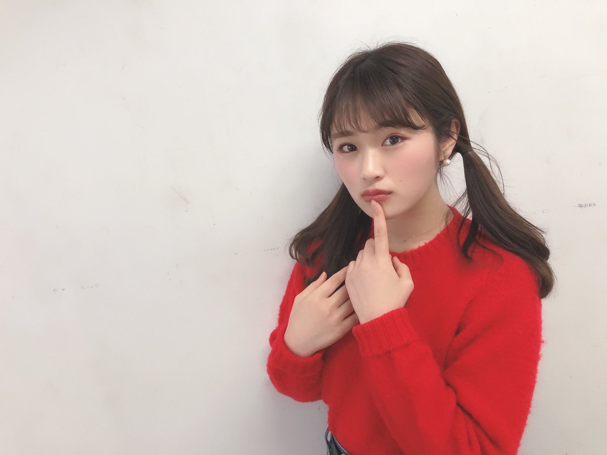 NagiS2a's tweet photo. 악수회 감사했습니다🌼
느낌상으로는 「새해 복 많이 받으세요」를 2경 번 정도 말한 것 같아요~☺️웃음

그리고 오늘은 드물게, 트윈테일을 했습니다❤️

빨간 니트를 입어서, 마음이 들떠버렸어요🥰

룰루루~♪
https://t.co/V8joyQoPfc https://t.co/6g3SuceMH5