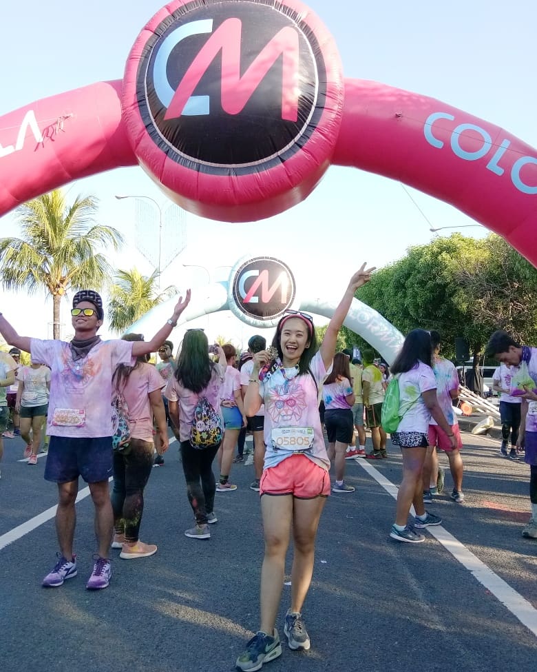 Aianpat's tweet photo. Gotta start the year with a colorful adventure in Safari world ππ¦π
#10KFinisher #ColorManilaRun #CMR7 https://t.co/O3aacq108k
