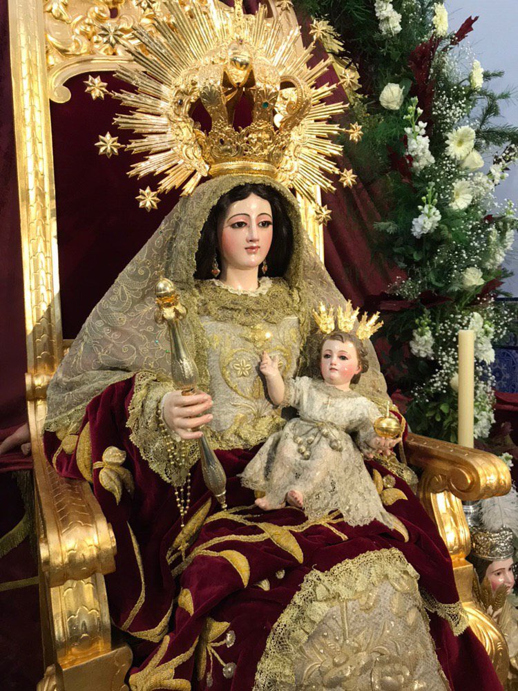 HdadConsolacion's tweet photo. Se renueva la promesa de amor entre Carrión de los Céspedes y su Patrona y Alcaldesa.

Volvemos a contemplar esta estampa: la Virgen de Consolación preside la Eucaristía de la Epifanía en su trono de Reina.
Feliz día de la Epifanía del Señor.

#EpifaníaenCarrion https://t.co/CEU4HPkTUA