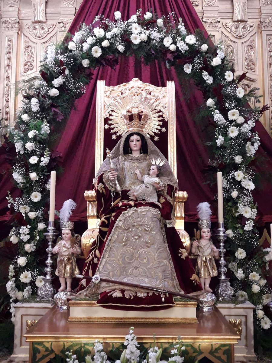 HdadConsolacion's tweet photo. Se renueva la promesa de amor entre Carrión de los Céspedes y su Patrona y Alcaldesa.

Volvemos a contemplar esta estampa: la Virgen de Consolación preside la Eucaristía de la Epifanía en su trono de Reina.
Feliz día de la Epifanía del Señor.

#EpifaníaenCarrion https://t.co/CEU4HPkTUA