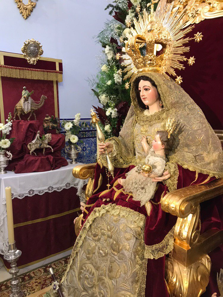 HdadConsolacion's tweet photo. Se renueva la promesa de amor entre Carrión de los Céspedes y su Patrona y Alcaldesa.

Volvemos a contemplar esta estampa: la Virgen de Consolación preside la Eucaristía de la Epifanía en su trono de Reina.
Feliz día de la Epifanía del Señor.

#EpifaníaenCarrion https://t.co/CEU4HPkTUA