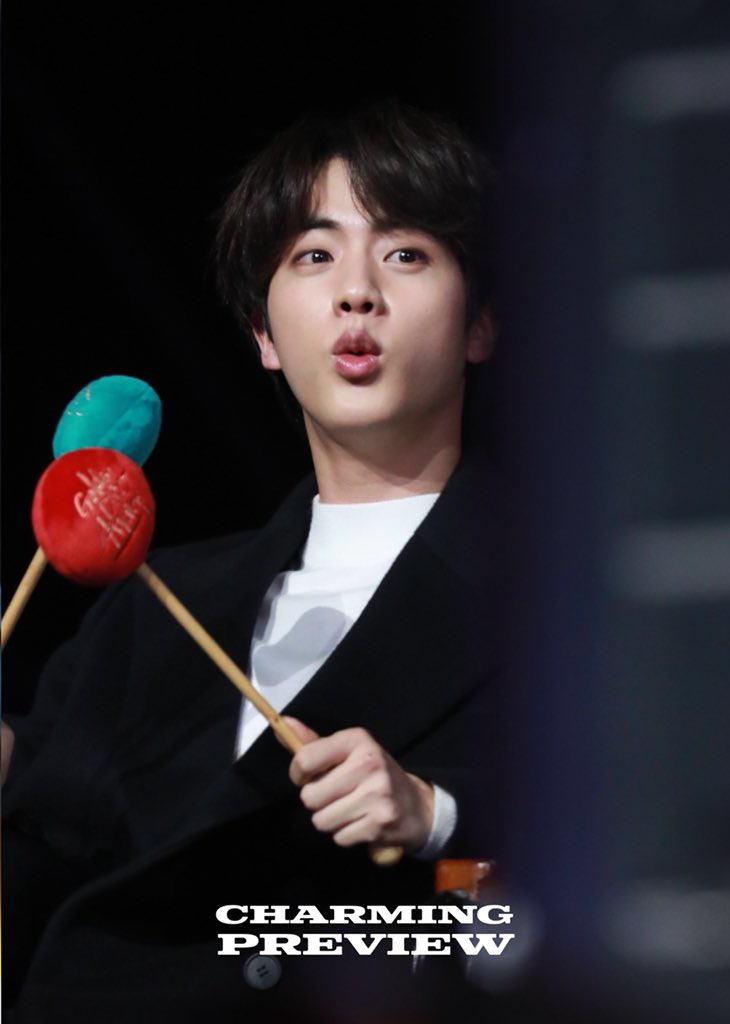 jincharming1992's tweet photo. PREVIEW 190106 골든디스크 #진 #석진 #방탄소년단 @BTS_twt https://t.co/xguHj6Q6wf