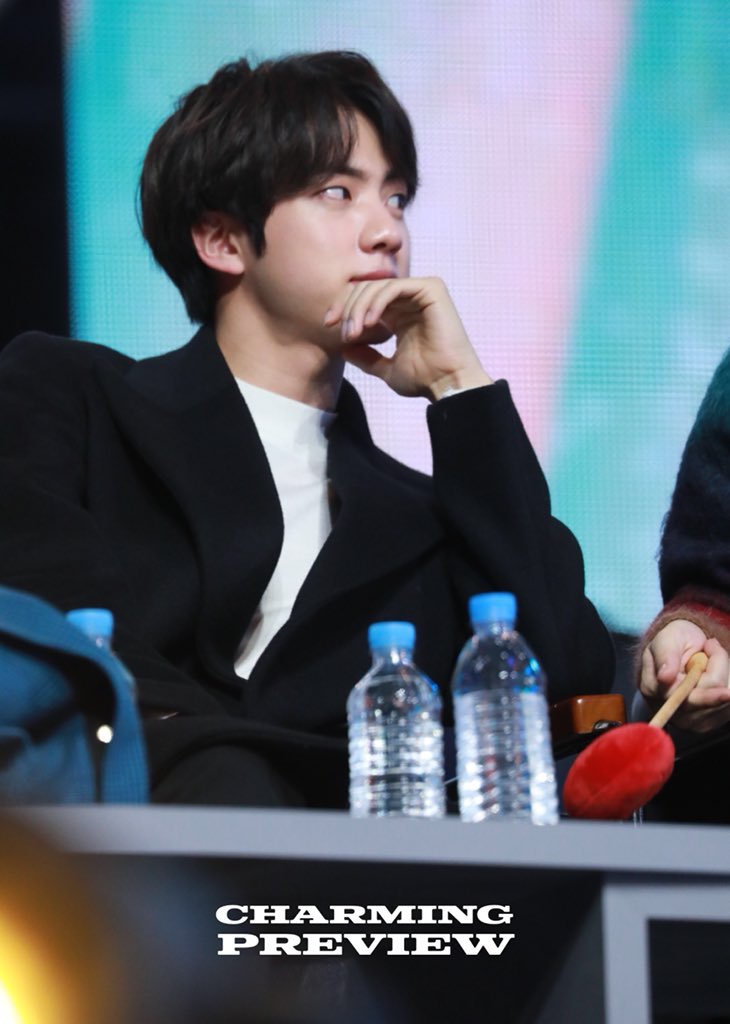 jincharming1992's tweet photo. PREVIEW 190106 골든디스크 #진 #석진 #방탄소년단 @BTS_twt https://t.co/kIzSoih5Qg