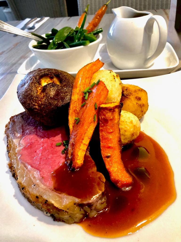 TidesGastroPub's tweet photo. Sunday roasts are back in full swing. Food served from 12.30pm today and we also have a superb kids menu. It's the best way to kick off the New year! #sundaylunch #sundayroast #gastropub #rosslarestrand https://t.co/moQ2wcX2vZ