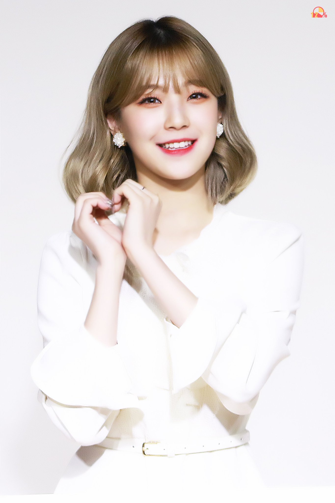 DwOT7lpUcAAKiYn.jpg:large