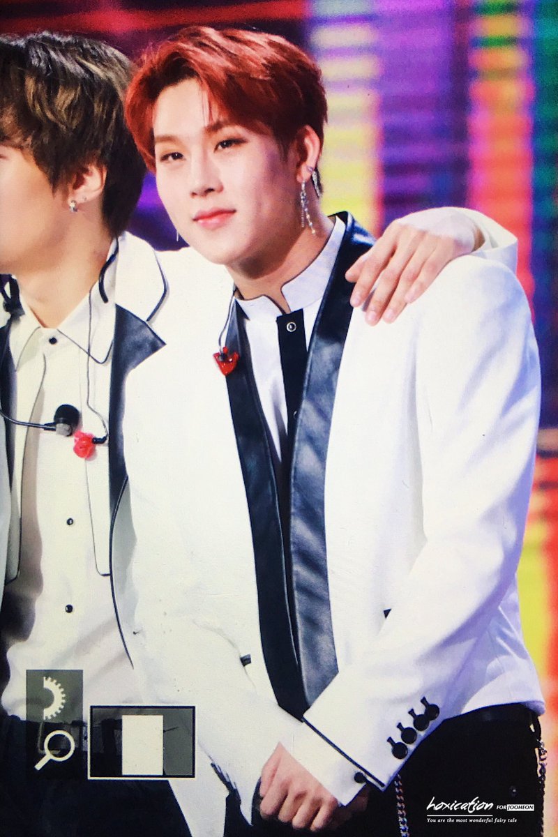 190106 골든디스크
#몬스타엑스 #주헌 #JOOHEON
<a href="/OfficialMonstaX/">몬스타엑스_MONSTA X</a> 
츄카해👏🏻👏🏻👏🏻