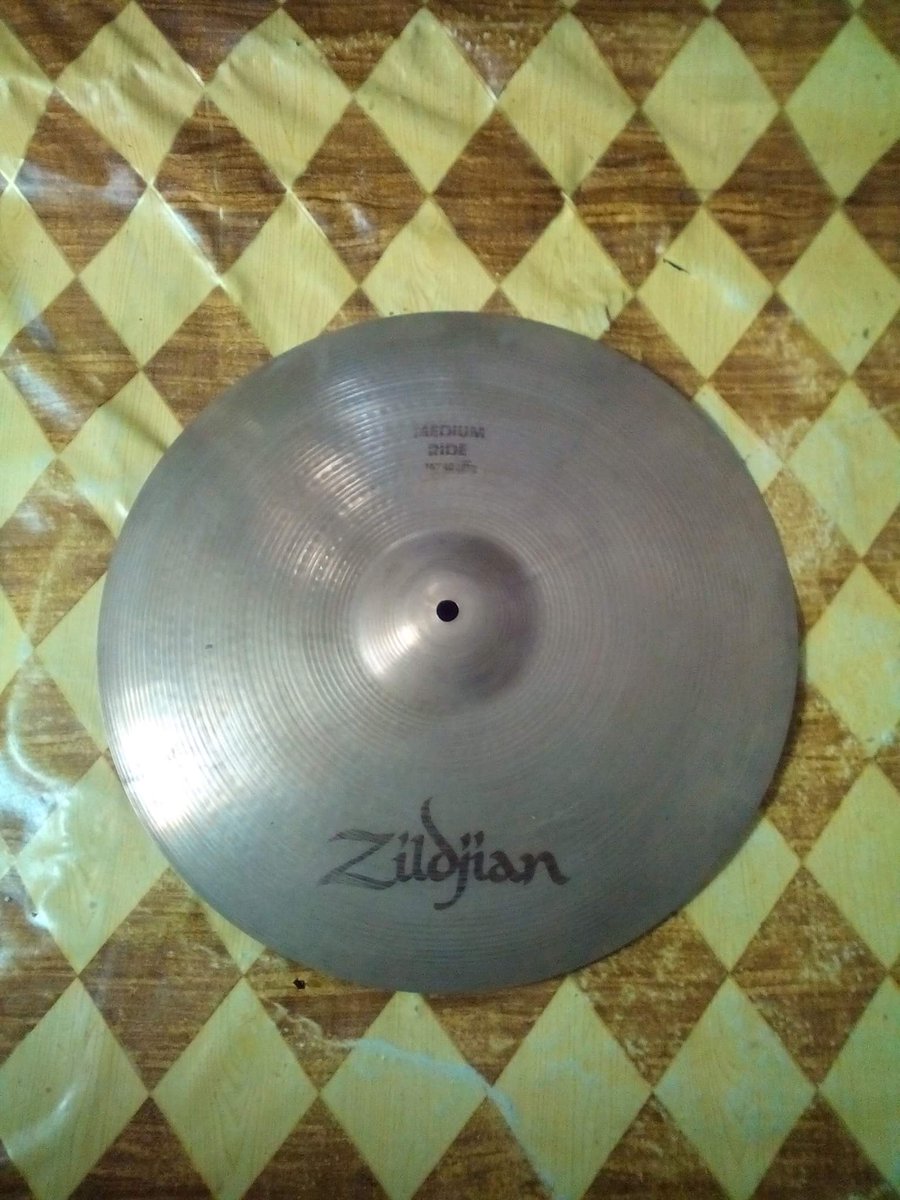 Wts ; zildjian avedis vintage medium ride 16 second normal aman sentosa.. 
081361165870 WA 
Thanks <a href="/DrumBagus/">@DrumBagus</a>