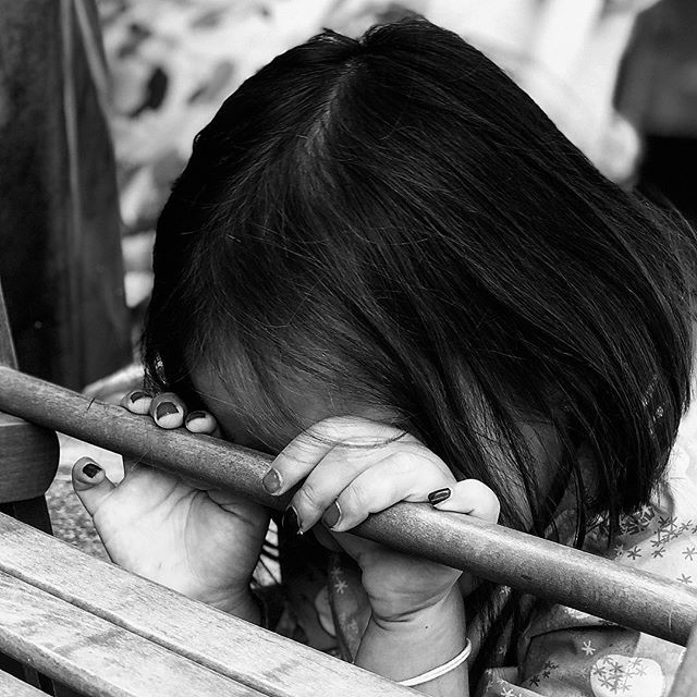 When your hiding place is not large enough.
#child #game #hiding #hidingplace #blackandwhite #blackandwhitephotography #photography #bnwpicture #bnw #picture #childrengames #photographylovers bit.ly/2GYlCLR