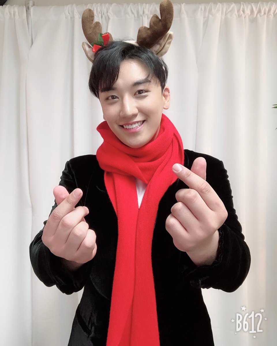 SRuselessinfo's tweet photo. 승리는 B612로 사진을 많이 찍는다. https://t.co/KOy5vmRAB4