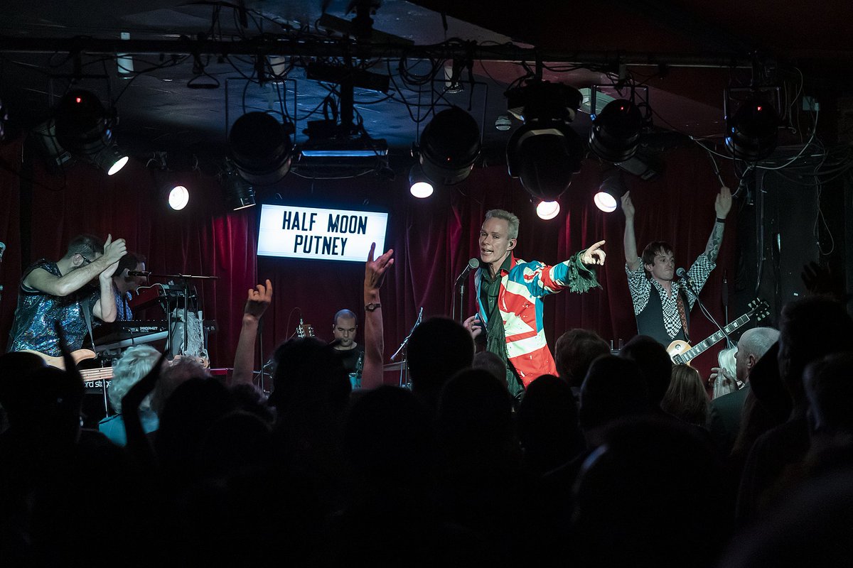 Great night <a href="/HalfmoonPutney/">The Half Moon Putney</a> watching <a href="/absolutebowie/">Absolute Bowie</a> . One word WOW! Great show.