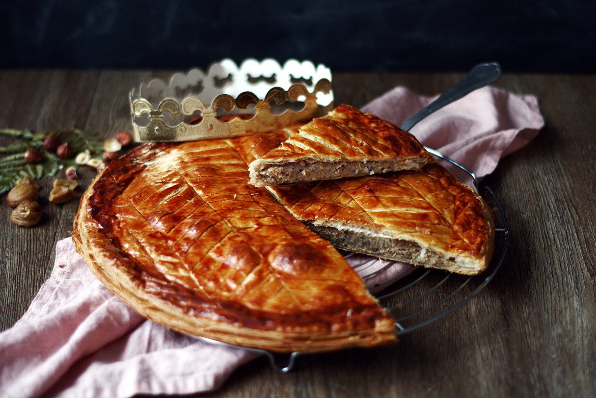 *BLOG* Histoire de ne pas être originale aujourd'hui, vous pourrez retrouver une recette de galette des rois sur le blog 😋 Avis aux Gourmand.e.s
frappeeparlafood.com/galette-des-ro…