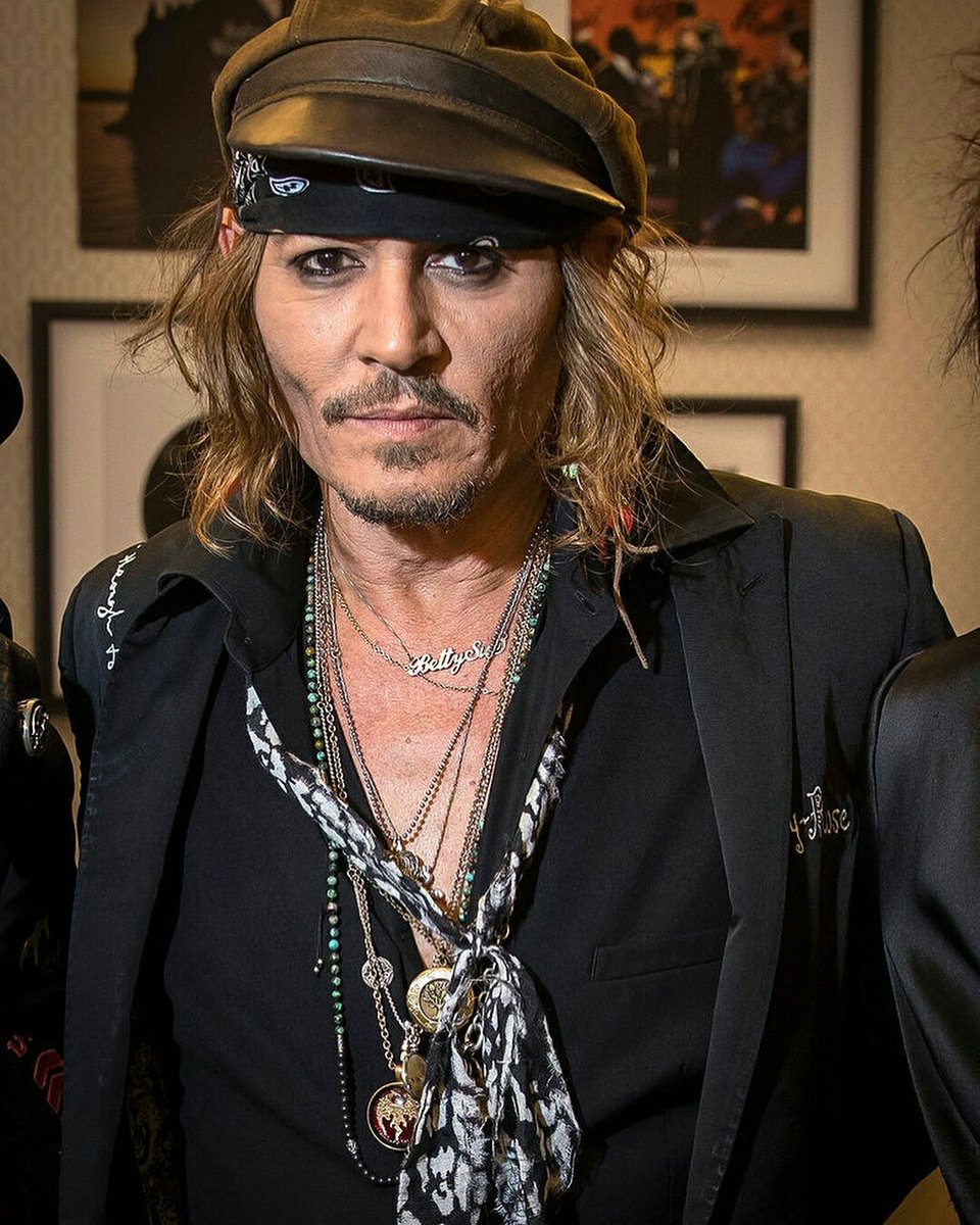 Johnny Depp Necklaces 2025 | www.epicamlv.com Johnny Depp Necklaces 2025 | www.epicamlv.com