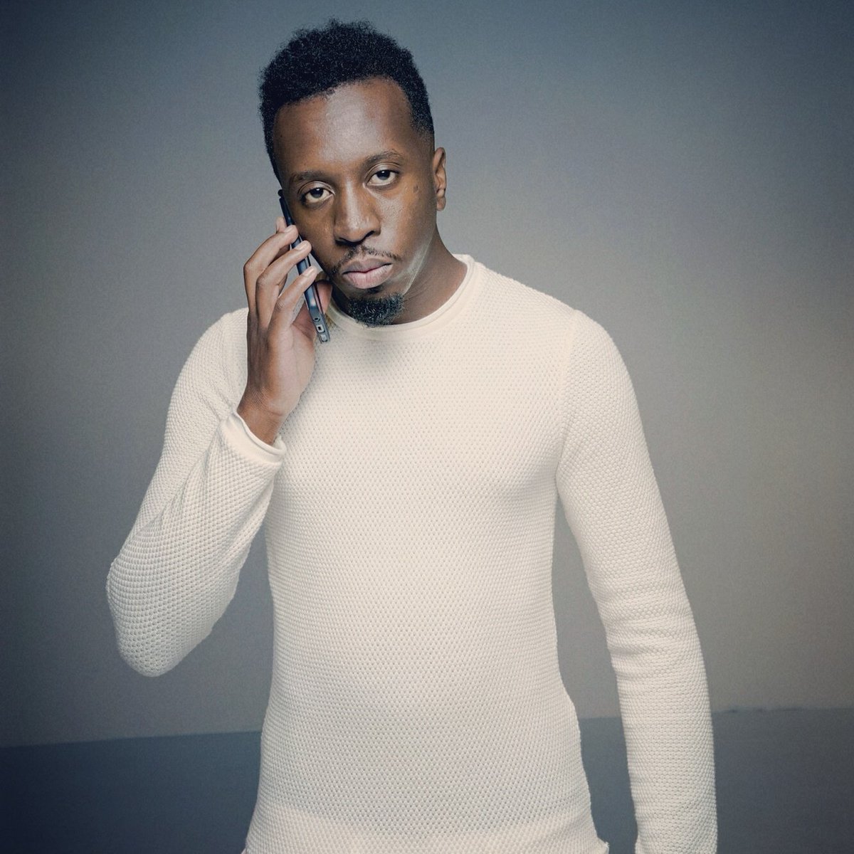 BOneofficiel's tweet photo. #NouvellePhotoDeProfil https://t.co/P4fO4W8yHd