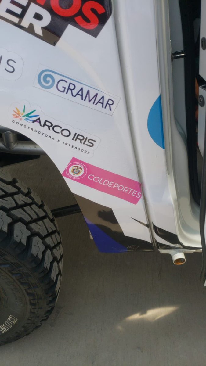 fedeautos's tweet photo. Lista para la gran aventura #RallyDakar2019
#AmarokV6 del @MS2TeamColombia, único equipo colombiano en la categoría Autos. Esta tarde salida protocolaria en Lima y mañana lunes 7 etapa 1 de 10. Apoyo al 💯🇱🇹 @coldeportes @RevistaMotor https://t.co/zLIpTVpQqd