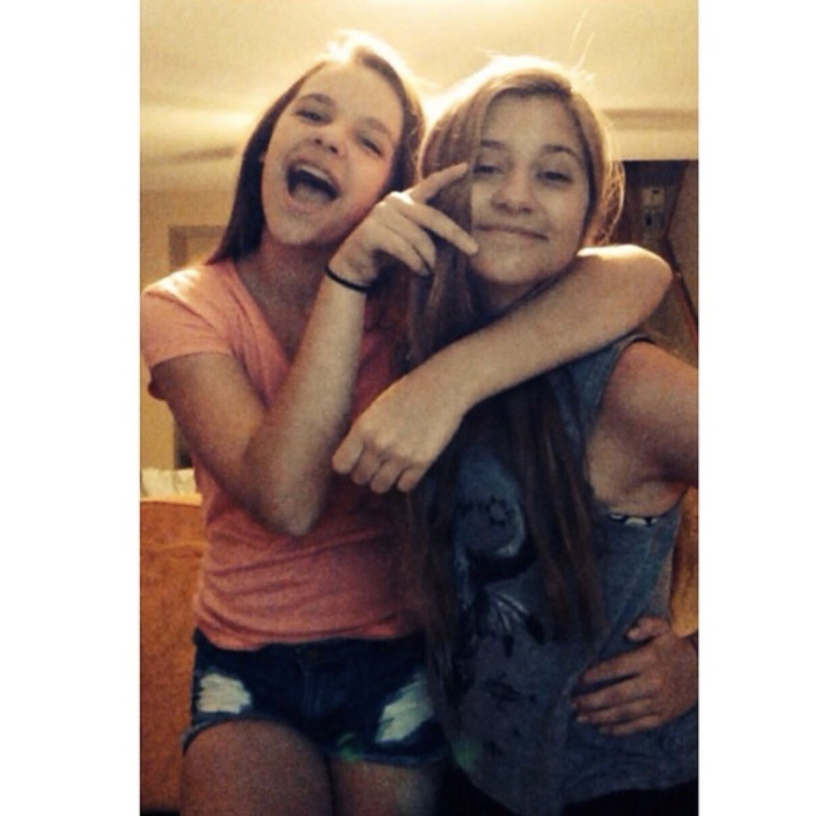 happy birthday to someone i’ll always call my best friend. i love you (and our cringey throwbacks) more than life and i’m so thankful for you time and time again! have a crazy good day bff 💓💘💗