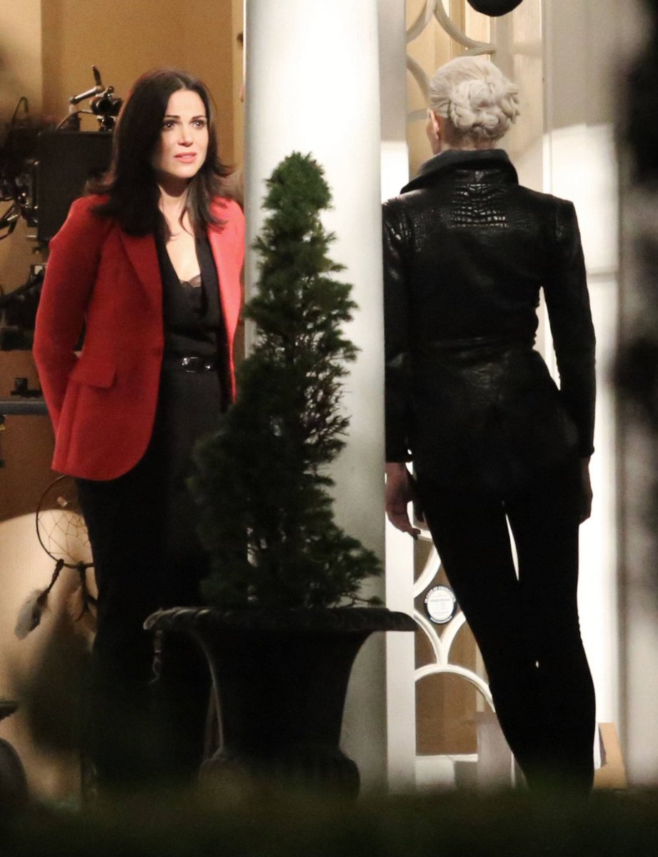 Season 5 "Don& #39;t Miss Swan me. We& #39;ve been through too much."