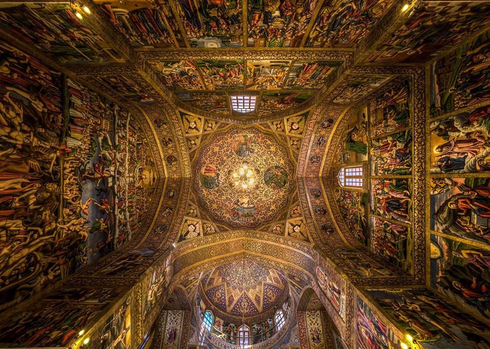ArsenNazoyan's tweet photo. The ceiling of the #HolySavior (Վանք Vank) Cathedral. 
One of the pearls of the late medieval #Armenian architecture (17th century, #NorJugha #ՆորՋուղա/ New Julfa, #Iran) registered as #UNESCO World Heritage site https://t.co/5IHwlZhKo2