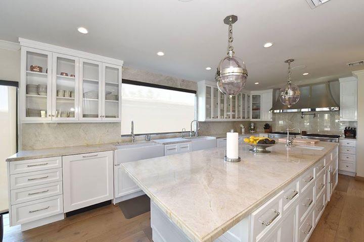 vvfurnitured's tweet image. Furnish your home with functional and fashionable custom kitchen furniture from V &amp;amp; V Furniture Design collection. Browse stylish kitchen furniture today and give your kitchen a brand new look: goo.gl/FnteVR
#compromisekitchen #kitchendecor #customkitchendesigns