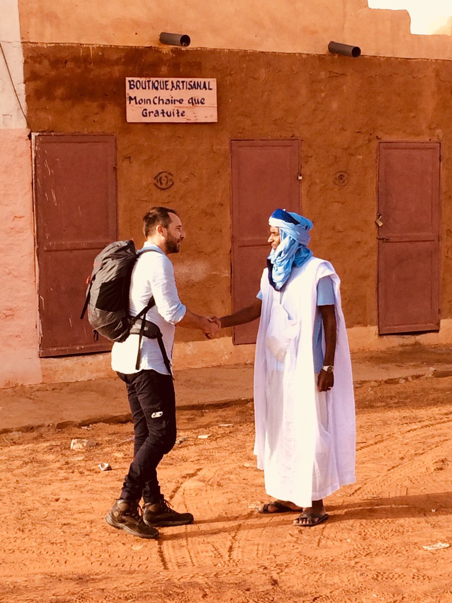 Salut à tous les amis ! Hier soir vous étiez plus d’un million à voyager avec nous en Mauritanie ! 👏👏Merci infiniment de votre soutien pour mes débuts dans #EchappeesBelles sur @France5tv. J’espère que les habitants de ce pays vous ont ému ! <a href="/botravail/">Bo Travail</a>